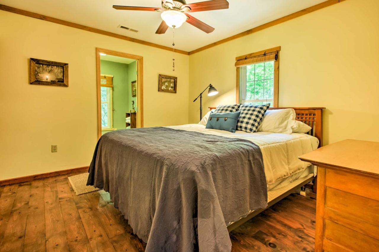 Clearwater Cabin On 10 Acres With Trout Stream! Monterey Esterno foto